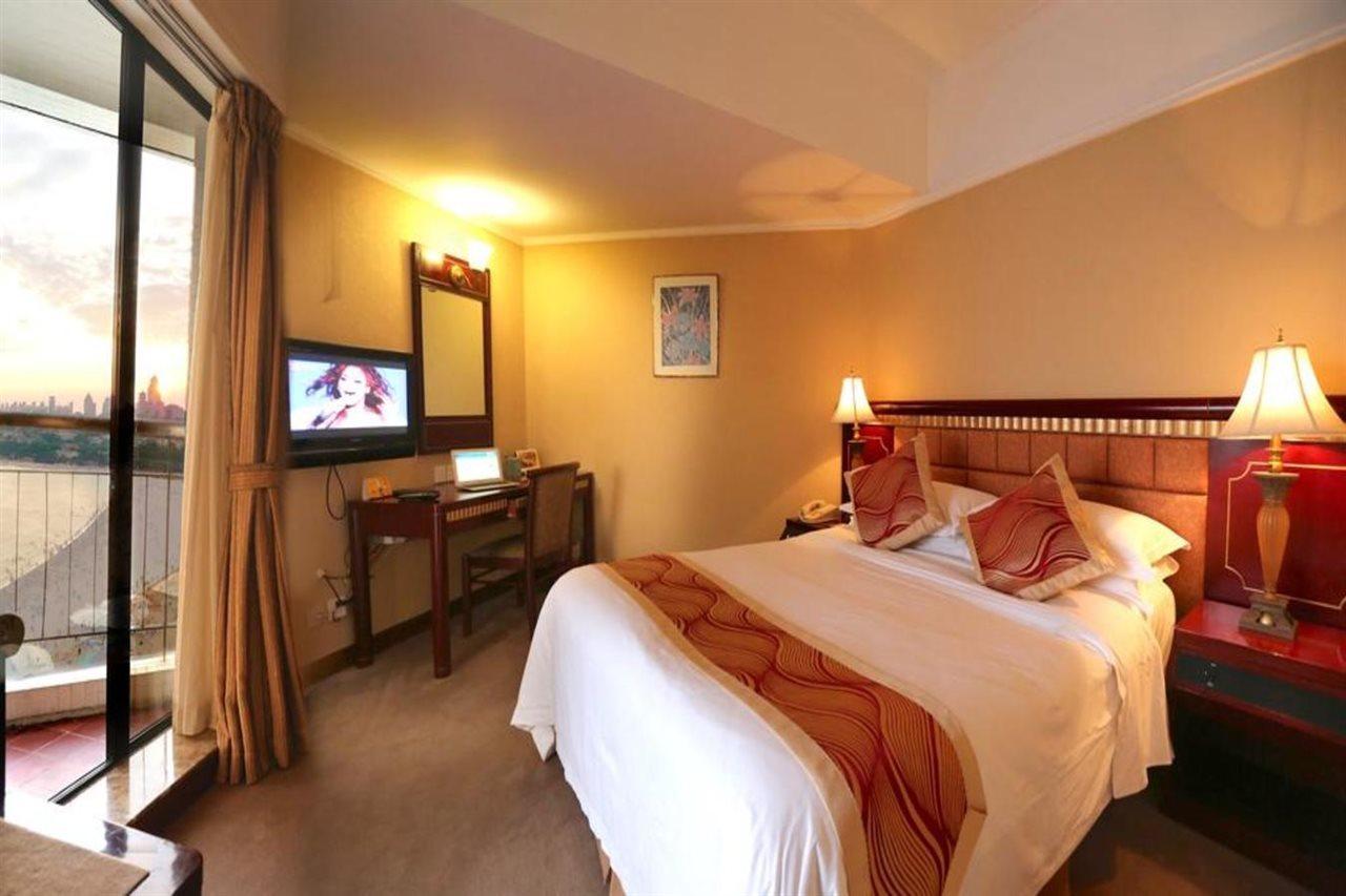 Huiquan Dynasty Hotel Qingdao Exterior foto