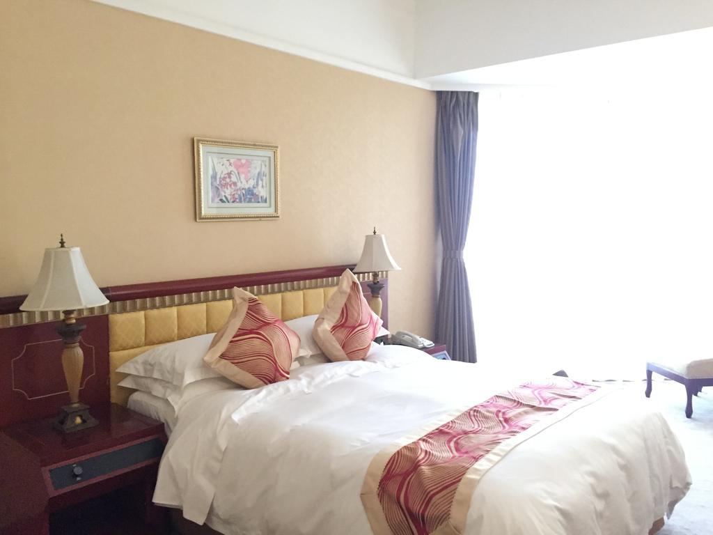 Huiquan Dynasty Hotel Qingdao Exterior foto